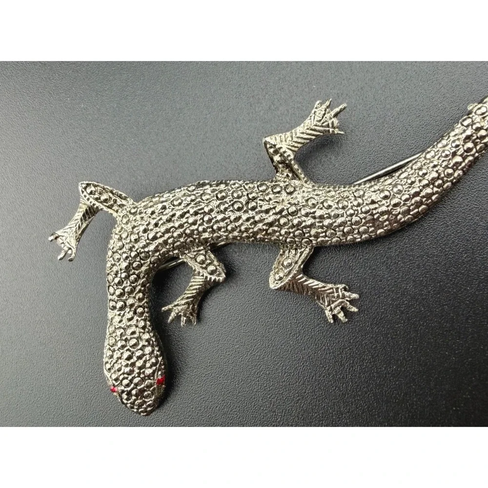 Lizard Gecko Brooch Silver‎ Tone Marcasite Style Red Eyes Reptile Vintage READ